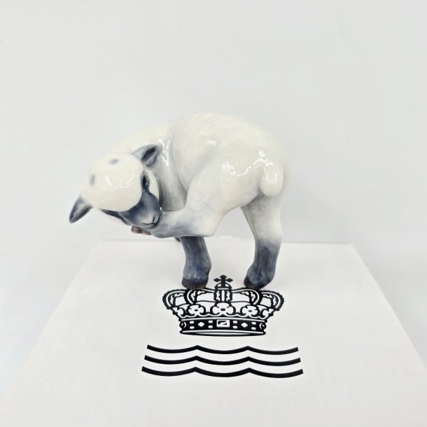 Royal Copenhagen Figur Lam nr. 757. sortering 1 