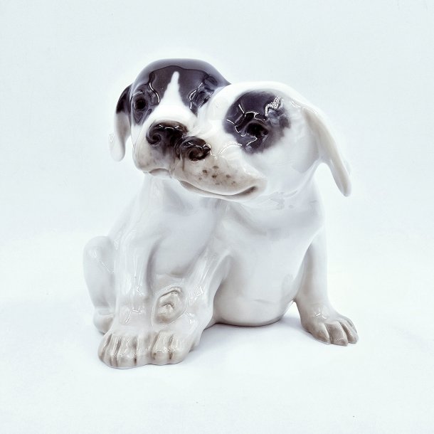 Royal Copenhagen Figur Pointer Hvalpe nr. 260. sortering 2  
