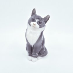 Royal Copenhagen Figur Kat nr. 1805. sortering 1  