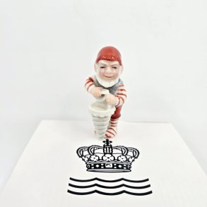 Royal Copenhagen Pixie Nisse Med Krmmerhus nr. 762. Sortering 1  